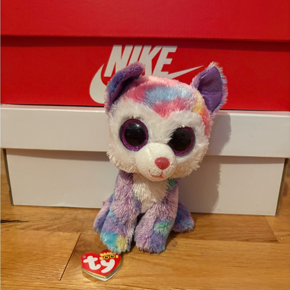 TY Claire’s Exclusive Beanie Boo Izabela